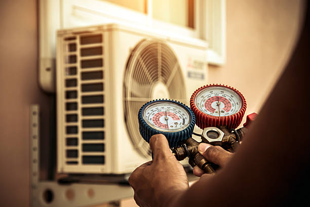 Professional Hvac technician working in Silver Lake, OH